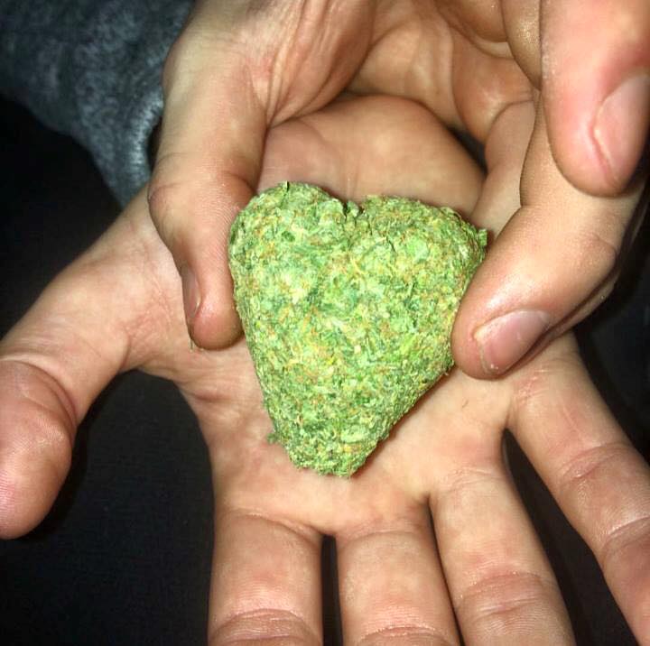 HIGH_TIMES_Mag tweet picture