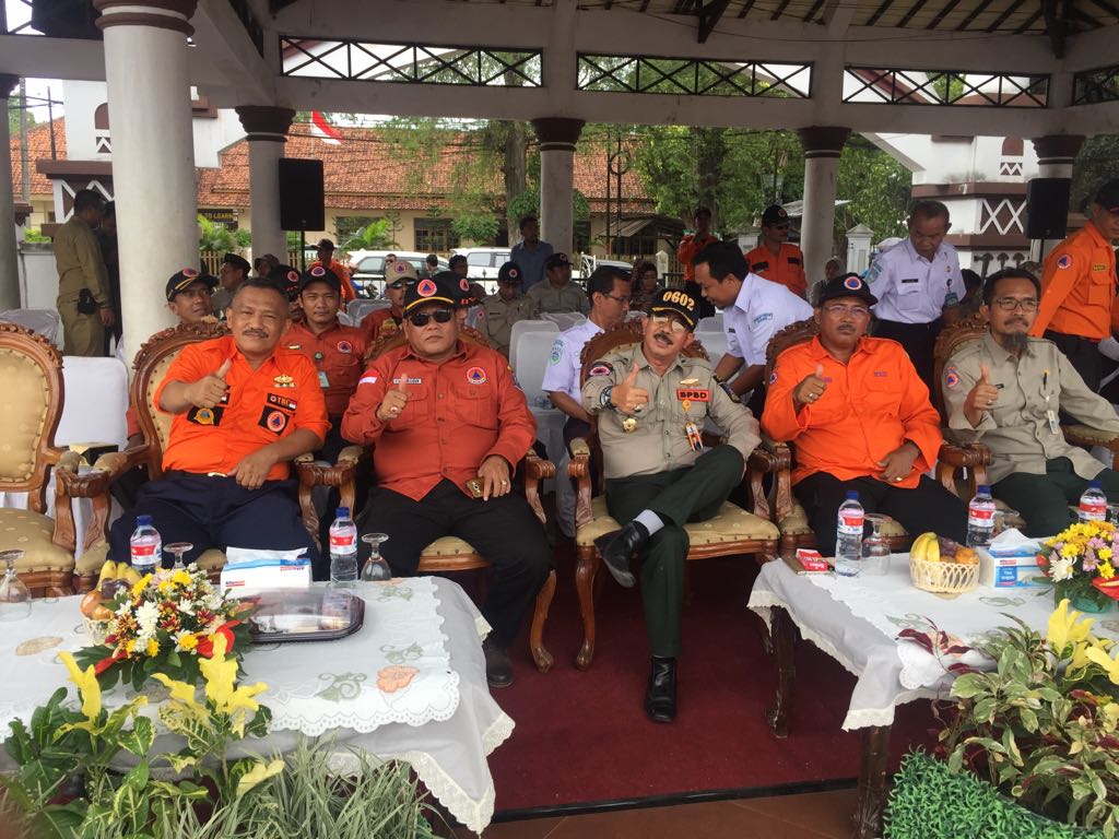 BPBD Kota Tangsel Mengikuti Apel Siaga, Bulan Pengurangan Resiko Bencana. Tk Prov Banten. <a href="/SouthTangerang/">Tangerang Selatan</a> <a href="/humastangsel/">Humas Kota Tangerang Selatan</a> <a href="/BNPB_Indonesia/">BNPB Indonesia</a>