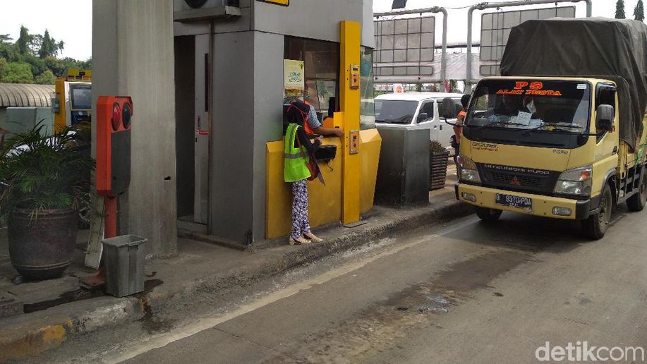 Tania Ayuningtyas (taniatyass) Twitter