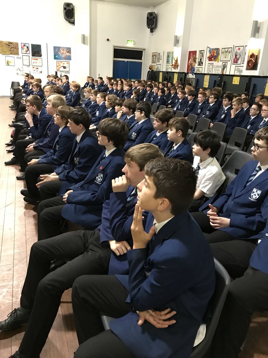 pmarshall73's tweet image. Year 8 students taking part in the RAF Fun with Flight Education Roadshow