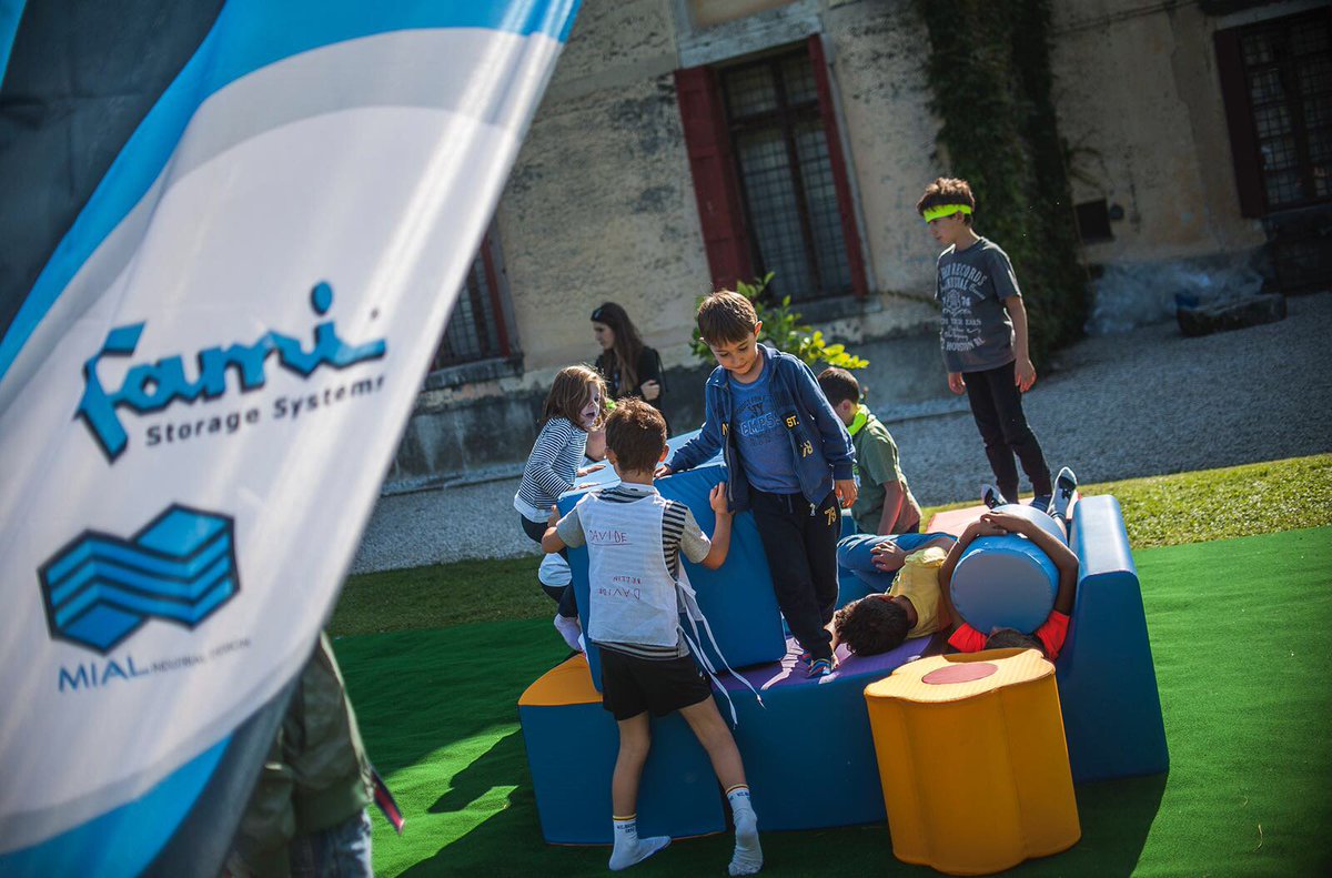 famisrl's tweet photo. Trail CMP 2017, #BassanoDelGrappa. #Famisrl ha allestito l’area kids con una selezione della gamma dei morbidi. https://t.co/TVDdcUcVrb