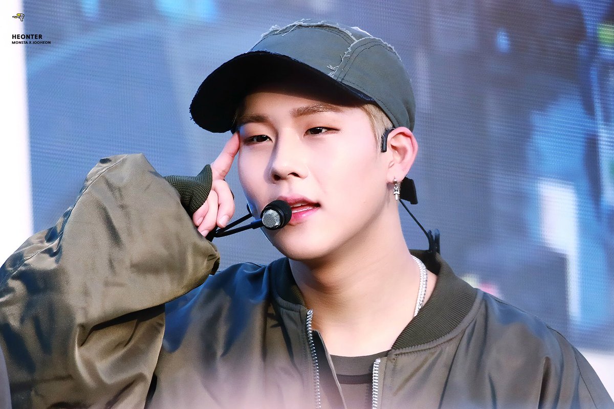 171014 아이오닉 포레스트 콘서트🌳
#몬스타엑스 #주헌 #MONSTA_X #JOOHEON