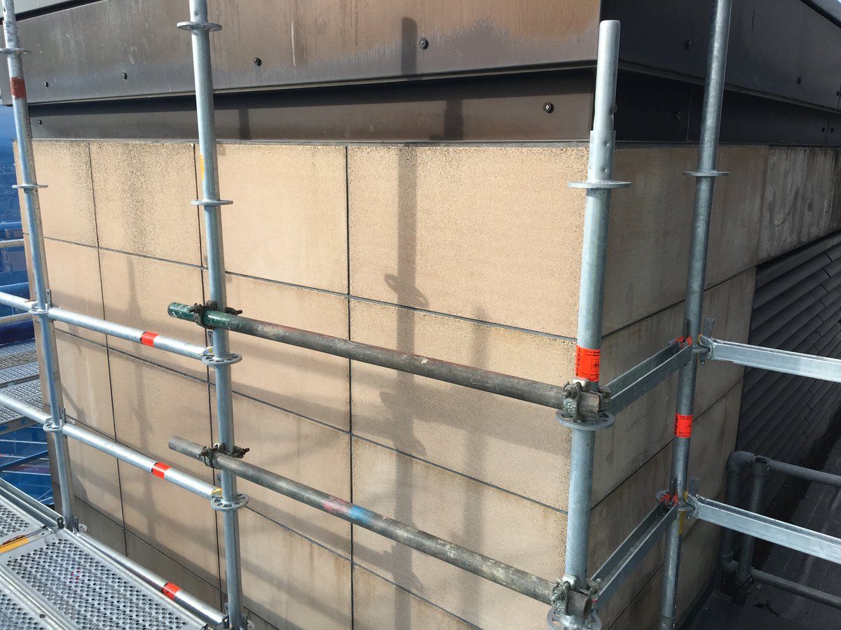 ConcreteRen's tweet photo. Before/after on our @WatesGroup Edinburgh project, using our @Stonehealth DOFF cleaning system! #LikeNew #Stone #Cleaning #WorkingTogether https://t.co/0cY4GamMBh