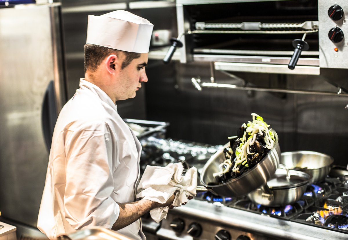 Our chefs are already prepping for a busy week! 🍴

Book your table -> belgo.com/go-book/