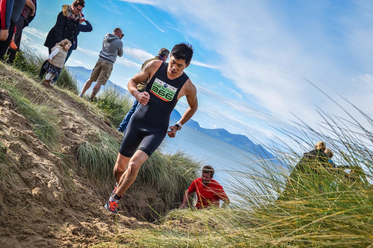 aahevents's tweet photo. A monday WITH a storm? That definitely needs some sunny #MondayMotivation!! #Ophelia #SandmanTri https://t.co/jlBWDiFujJ