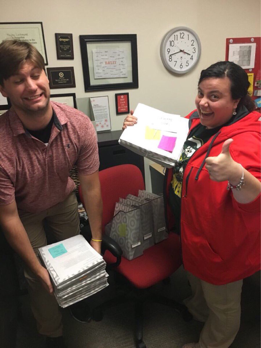 Bullseye_Q's tweet photo. Hayley &amp; the 2586 team lifting weights 🏋️...aka “Offers” from this weekend’s Hiring Event. 94 offers- WOW. 💪🏾😁 @adriennelebo @laren_john https://t.co/j6511Dpl9U
