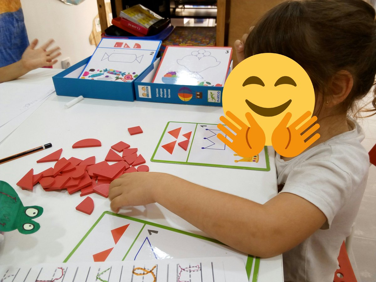 AcademiaNuria's tweet photo. #tangram #numeros #films #activity https://t.co/dqkYmS8ZcD