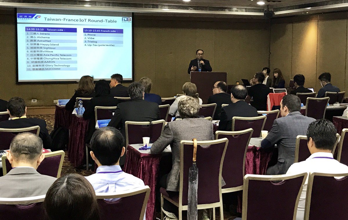 M2COMM_IoT's tweet photo. M2COMM shared its ESL deployment and Uplynx SoC for global sigfox ecosystem in Taiwan-France IoT Round-Table. https://t.co/T6VLl1Qk1e