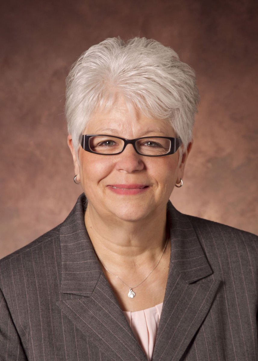 BREAKING: Indiana State names finalists for president goo.gl/kFtMxH