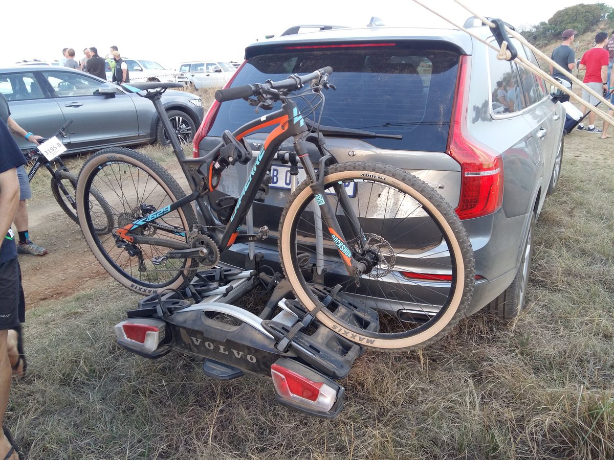 TravisHesom's tweet photo. @VolvoCar_SA and @Lapierrebikes what a beautiful combination! how's that for a #VolvoMomentSA!? https://t.co/txT0KRioVR