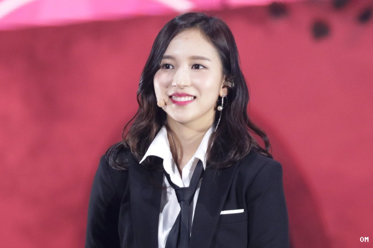 olmaneegee1020's tweet photo. 171015 ONCE BEGINS
#트와이스 #TWICE #미나 #MINA https://t.co/i65qkiiYNW