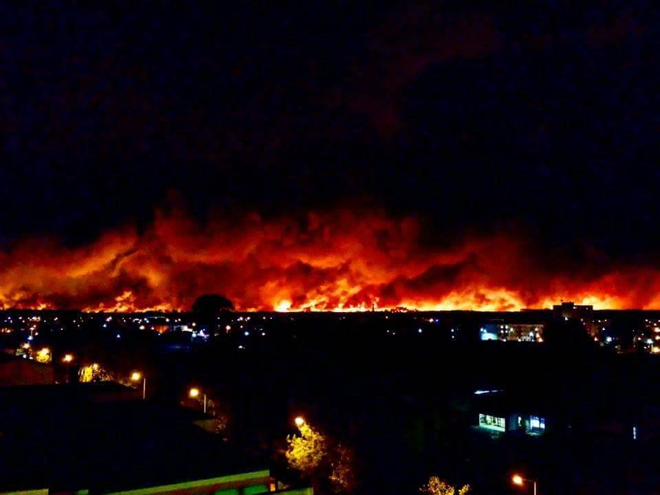 severeweatherEU's tweet photo. Night time view over the destructive wildfires in Portugal this weekend. Thanks to João Barbosa for the report! https://t.co/azRMnrPd3q