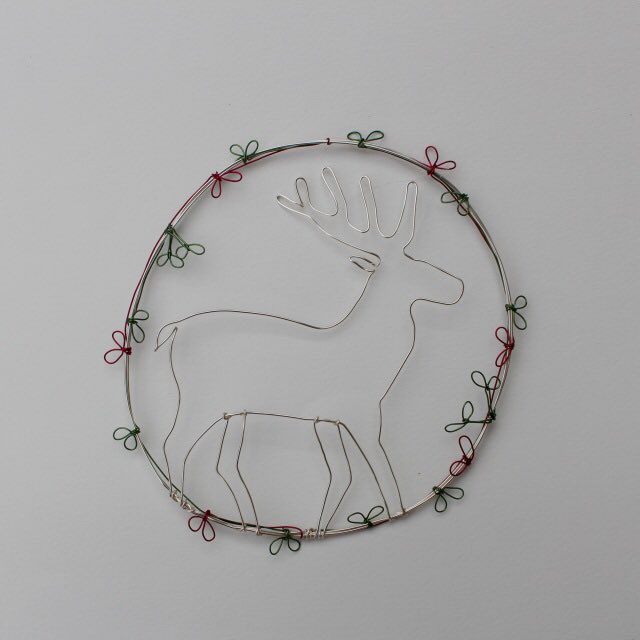 Rhiannon3Thomas's tweet photo. My desk is full of decorations ready for galleries for their Winter Shows, see more https://t.co/CbYzptltYJ #wiredrawing #cat #dog #stag https://t.co/CPr7WgD6it
