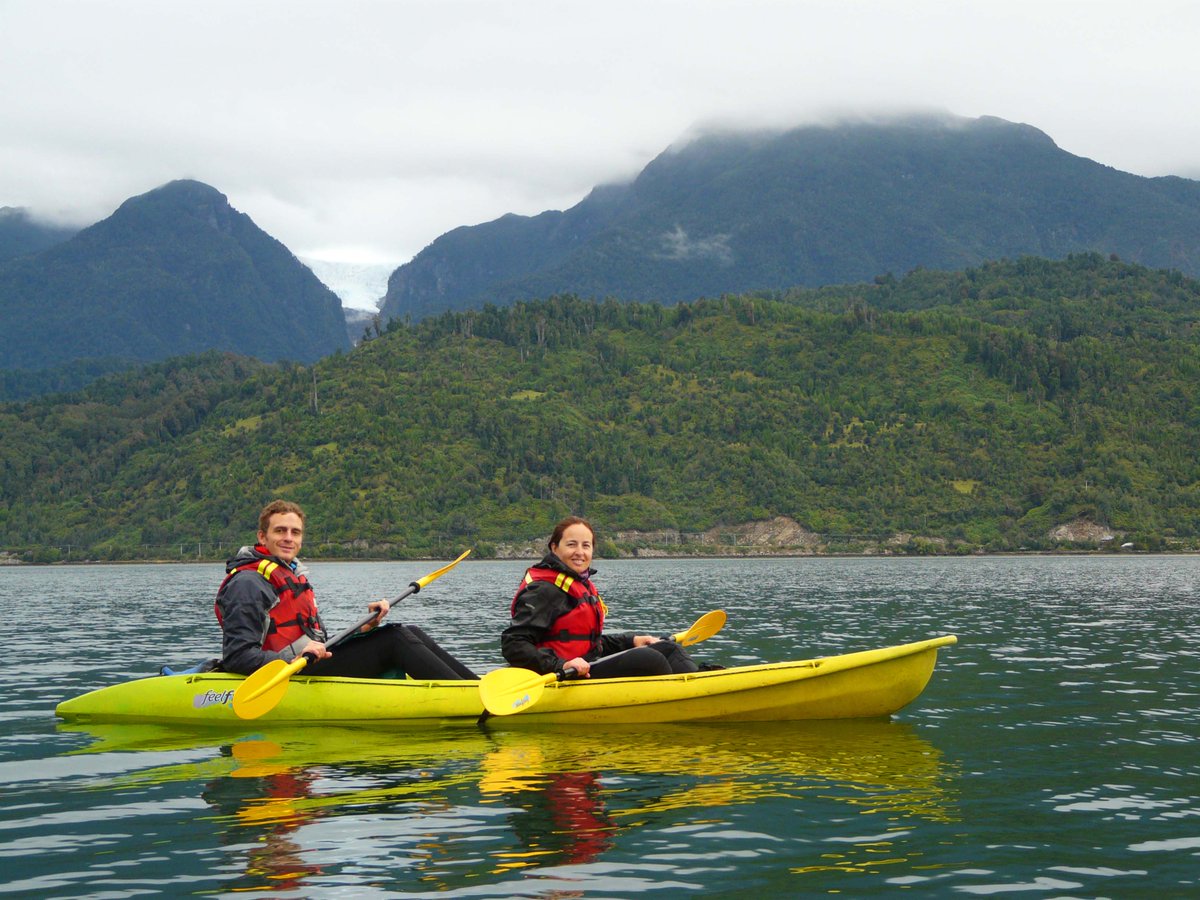 get_south's tweet photo. #Puyhuapi, #CarreteraAustral, Chile is such a pretty little place. And the surroundings are breathtaking. We always love going there! https://t.co/UqHh6tqjnZ #roadtrip #lovepatagonia https://t.co/CnEc0Xy5QD