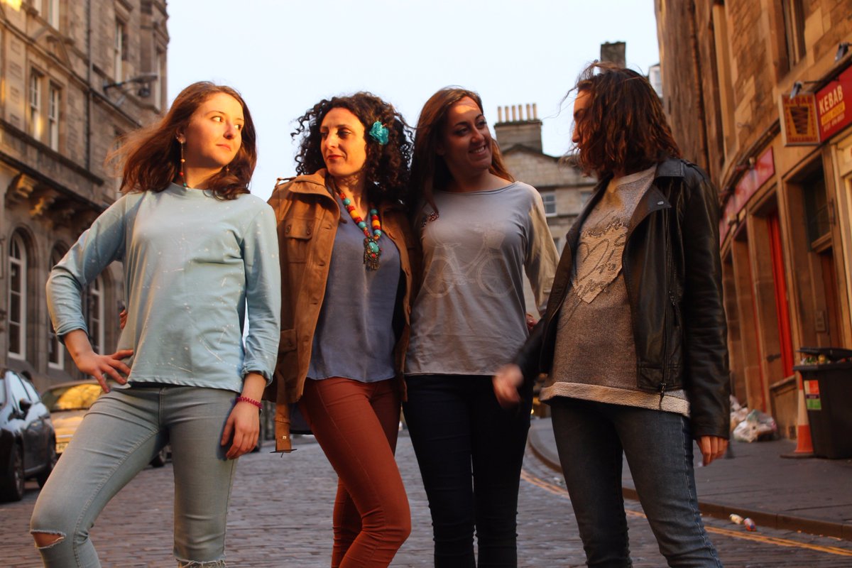Cannca_es's tweet photo. Las chicas son guerreras!
Las chicas de #cannca en Edimburgo! 👠👠👠💙
#travel #Edinburgh #FelizLunes https://t.co/gU50Xre2Jz
