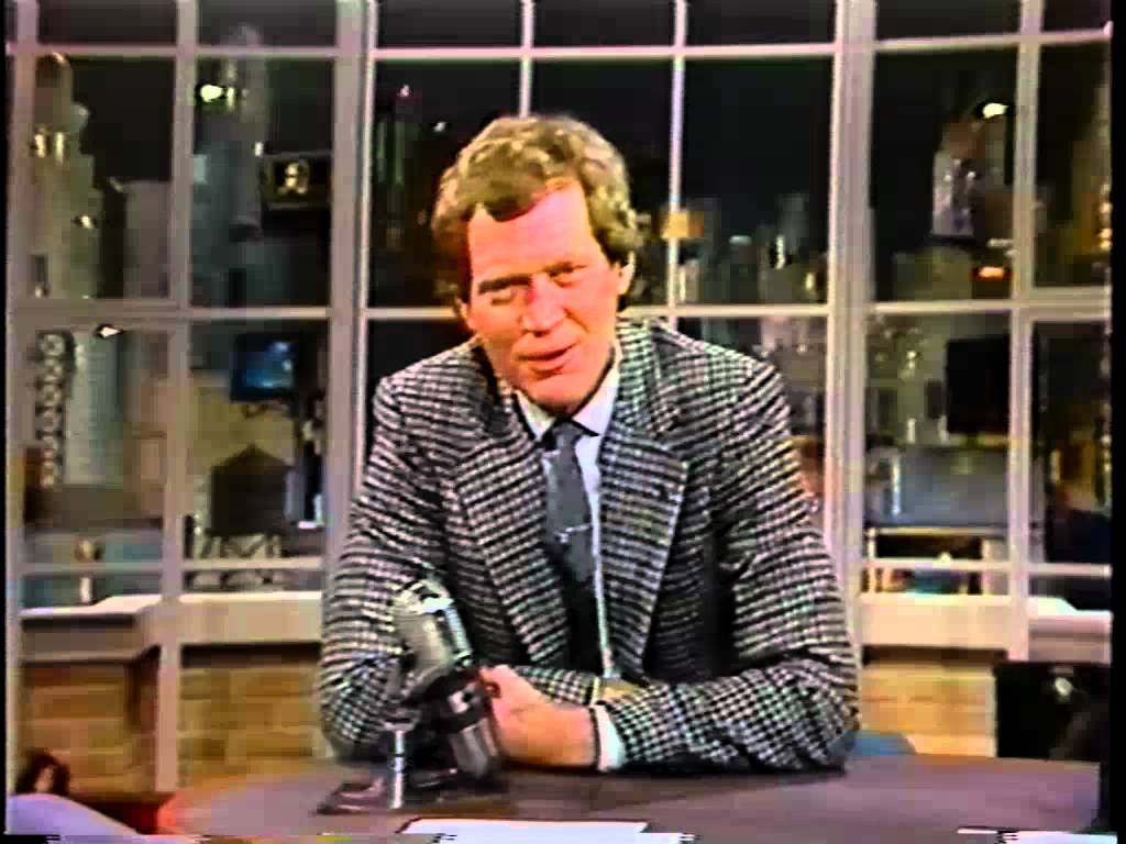 16th October 1992 - the 1,700th episode of the David Letterman show airs

Part 1 of the 1,7000th show - youtube.com/watch?v=QxV-_q…