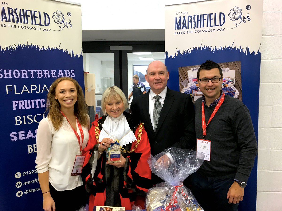 We met <a href="/brislordmayor/">Bristol Lord Mayor</a> and <a href="/WestofEnglandCA/">West of England Mayoral Combined Authority</a> Metro Mayor Tim Bowles last Wednesday at @BSSW2017. They loved our tasty treats! #BSSW2017 #bake