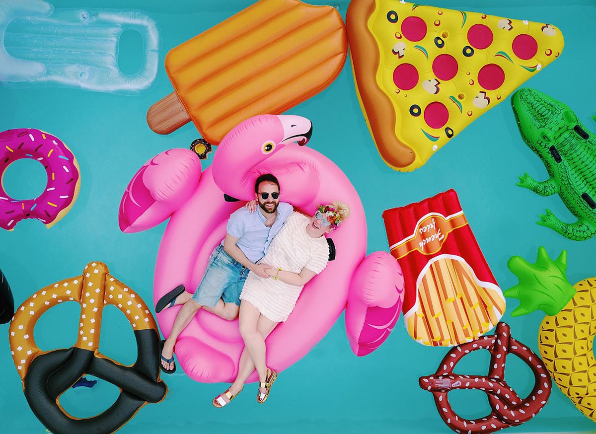 Bright colors, brunch, &amp; beautiful blooms right this way in today’ artsy Georgia #wedding → buff.ly/2yjwaz9 Image by Ben and Colleen