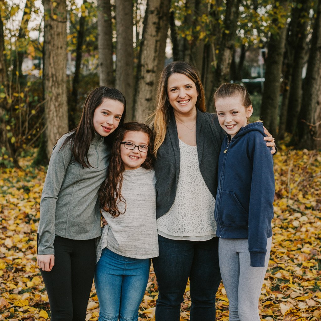 MedicineHatYMCA's tweet photo. Treat them to fun at the YMCA! Join today and add your family free for a month. 
https://t.co/9p1L74RyfQ https://t.co/V8PgReizks