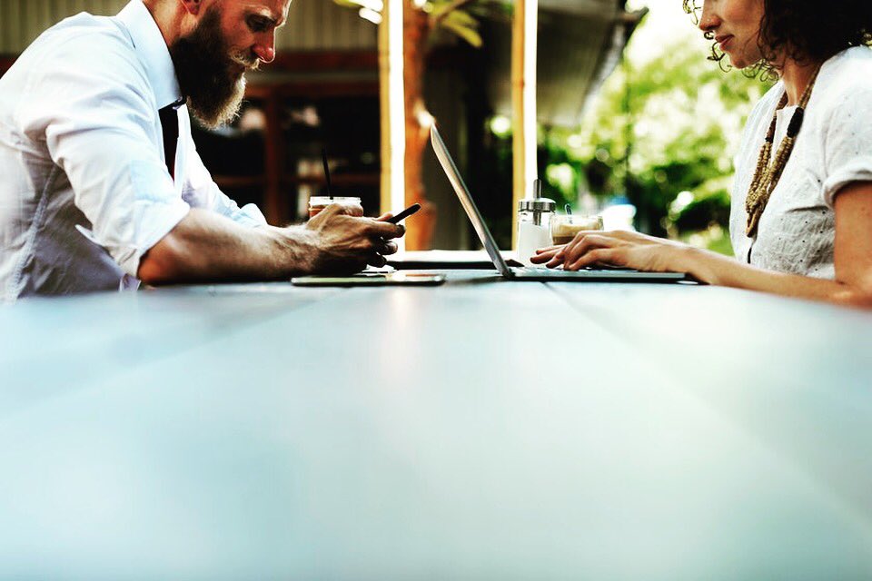 abearhouse's tweet photo. Hello Monday! What are your big plans for the week? https://t.co/LtpcbZEfAp
