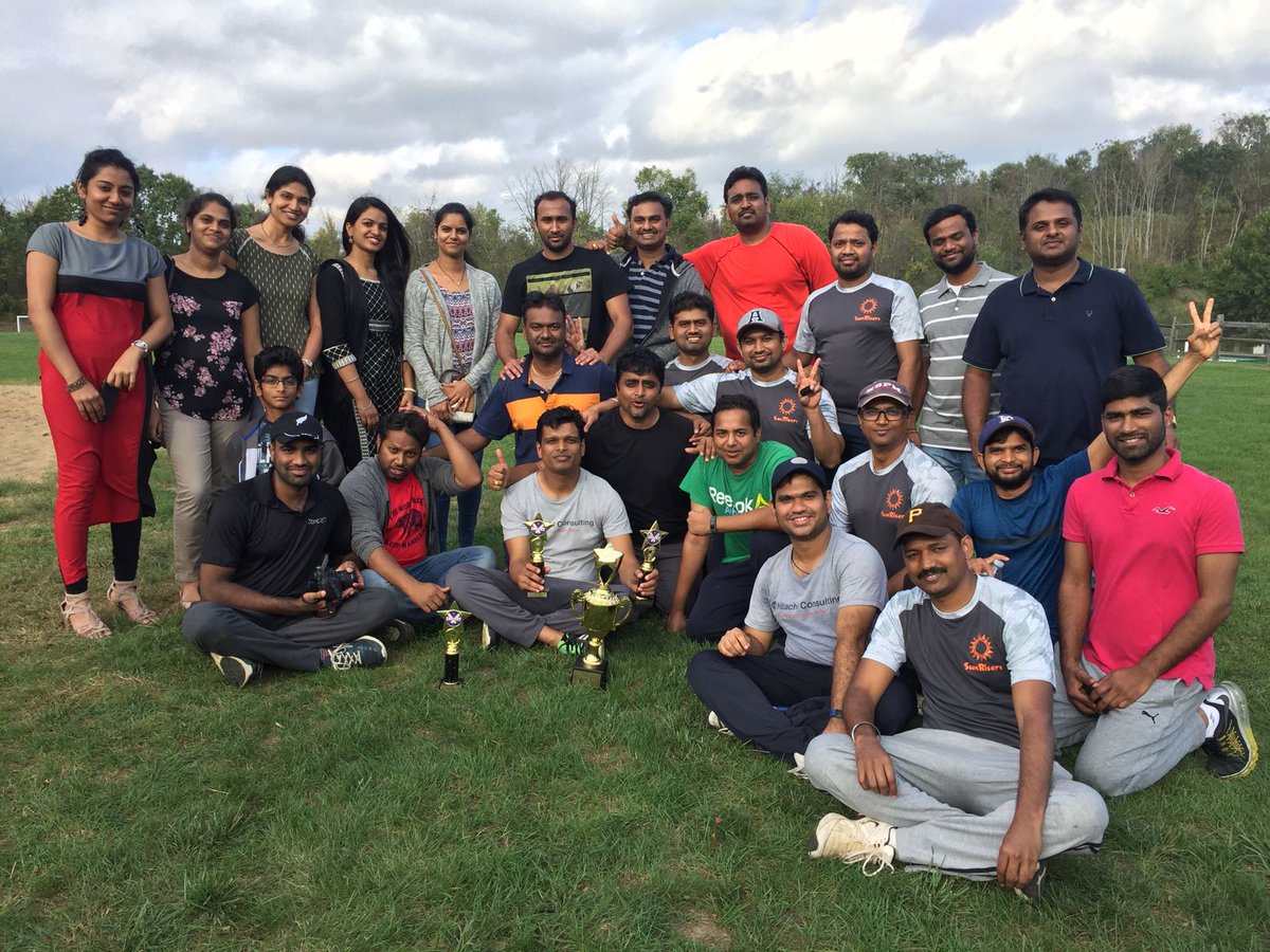 biplabray1982's tweet photo. PSCL 2017 Champs - Hitachi Sunrisers Team https://t.co/SvkGECsRrE