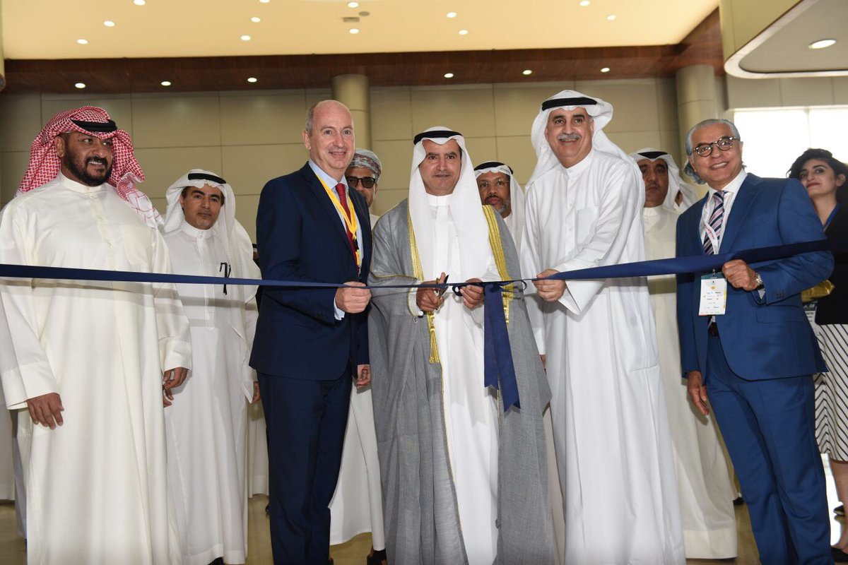 kpcofficialkw's tweet image. افتتح اليوم معالي وزير النفط عصام المرزوق معرض النفط والغاز المقام في أرض المعارض. ويشارك في المعرض اكثر من ١٣٠ شركة من ٣٢ دولة  #kogs2017