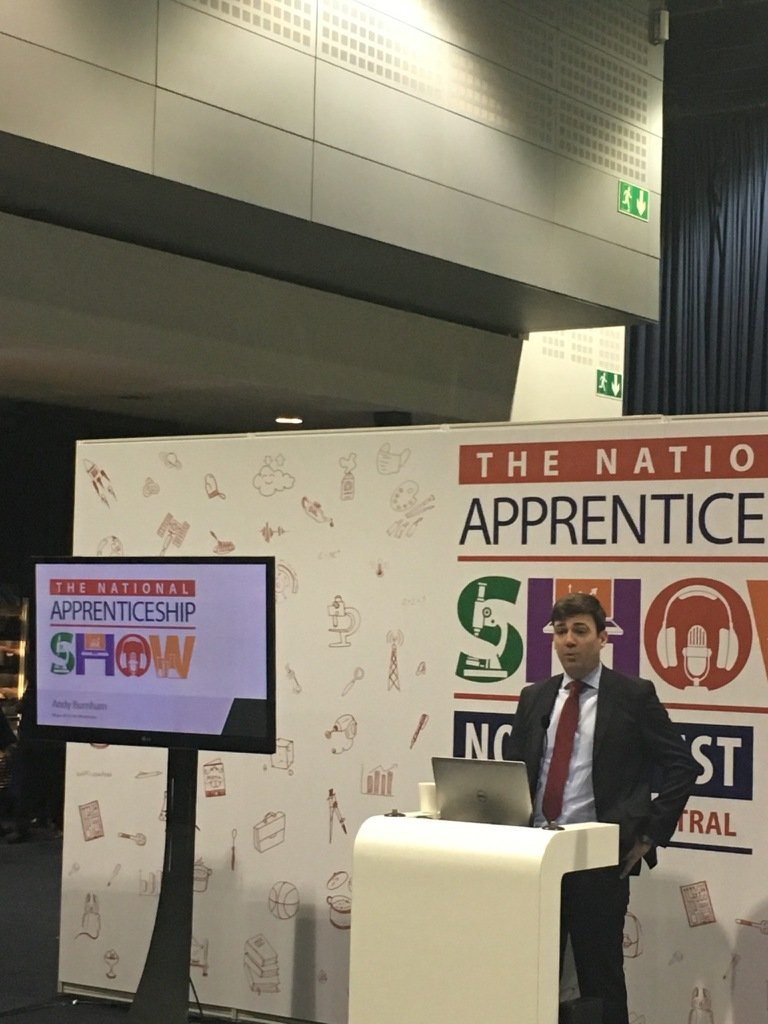 SolvoVirTrain's tweet photo. Greater Mancs wants public bodies to pay nmw for apps not just the #apprentice rate. #nasnw17 https://t.co/yhKMpKmo1G