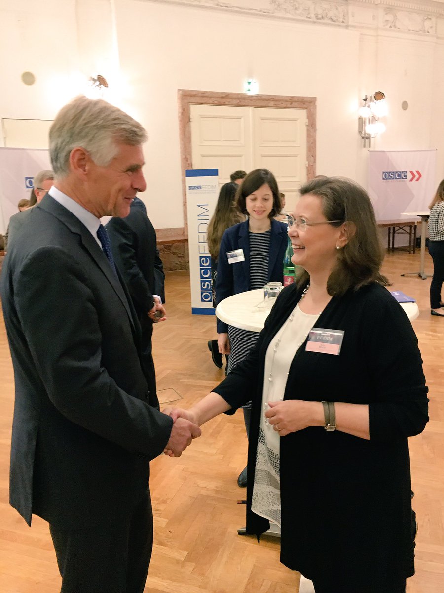 LinhartBMEIA's tweet photo. Good exchange with @unisdr Director Kirsi #Madi. Important to strengthen international cooperation on disaster reduction! @AUT_OSCE https://t.co/4WOlSaaTXA