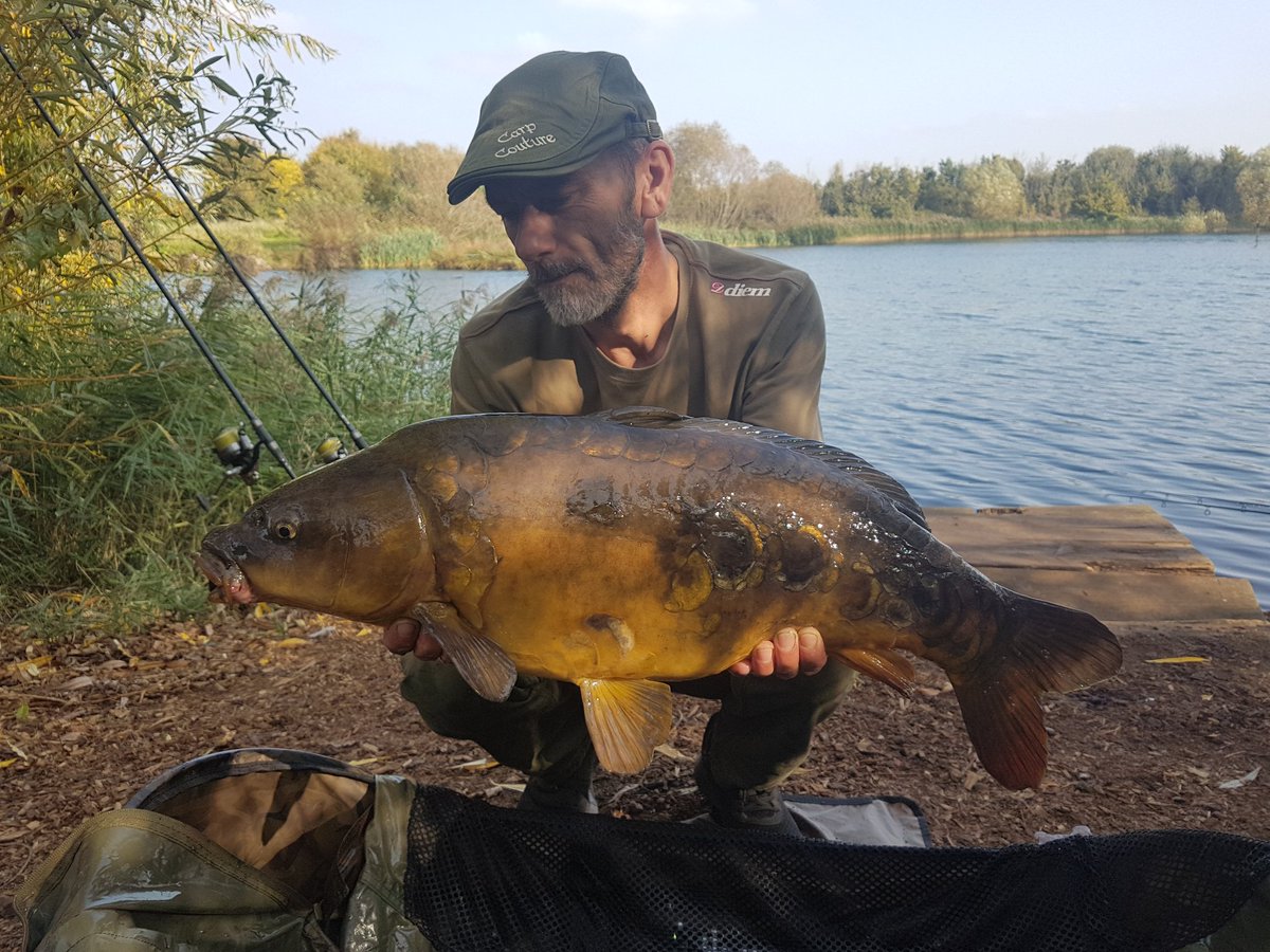 carpyray's tweet photo. @ChaseLakes couple  of hours over the Chase resulted in four takes 3 carp biggest 22lb happy days https://t.co/qfURUlVbzG