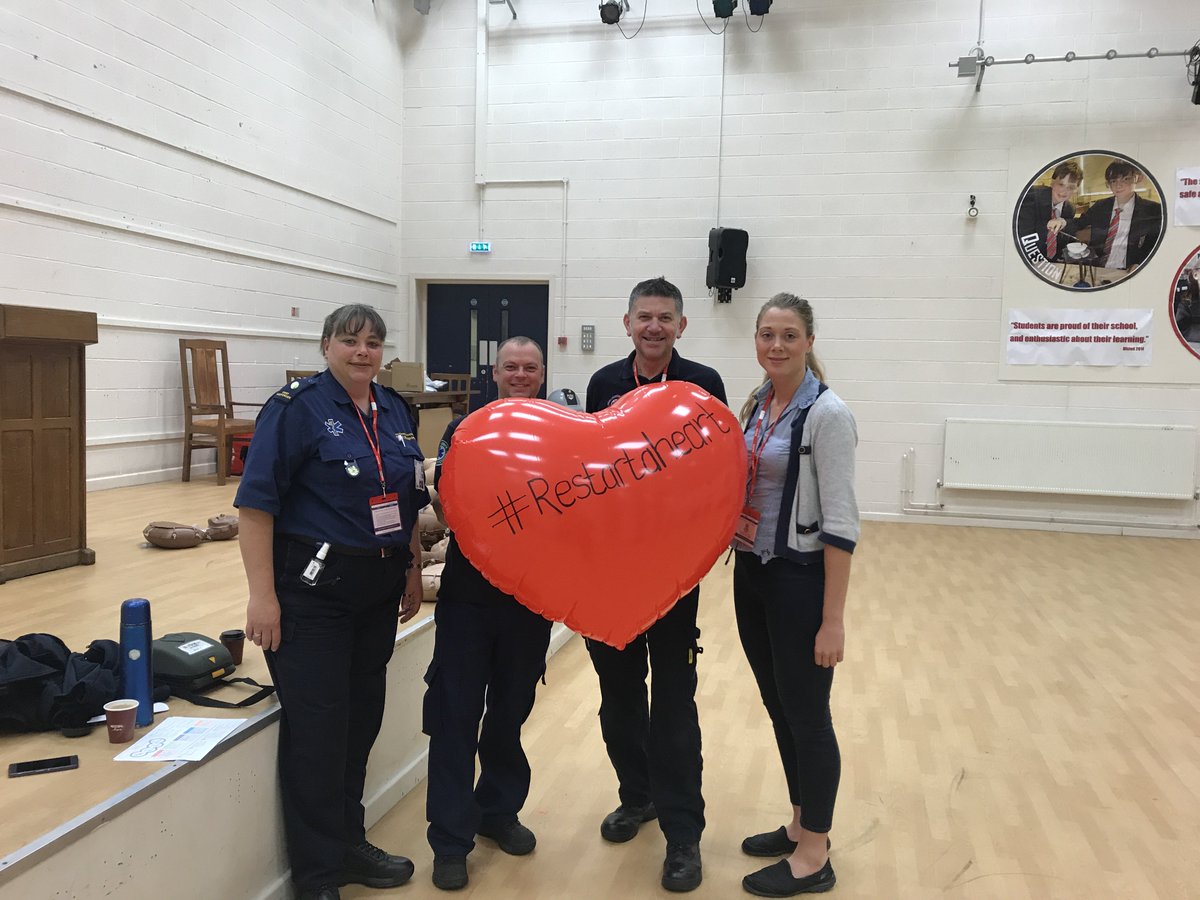QEGS_Ashbourne's tweet photo. Thank you to the team from @EMASNHSTrust delivering CPR training to our students today, learning how to potentially #RestartAHeart https://t.co/QZsG5YWVHV