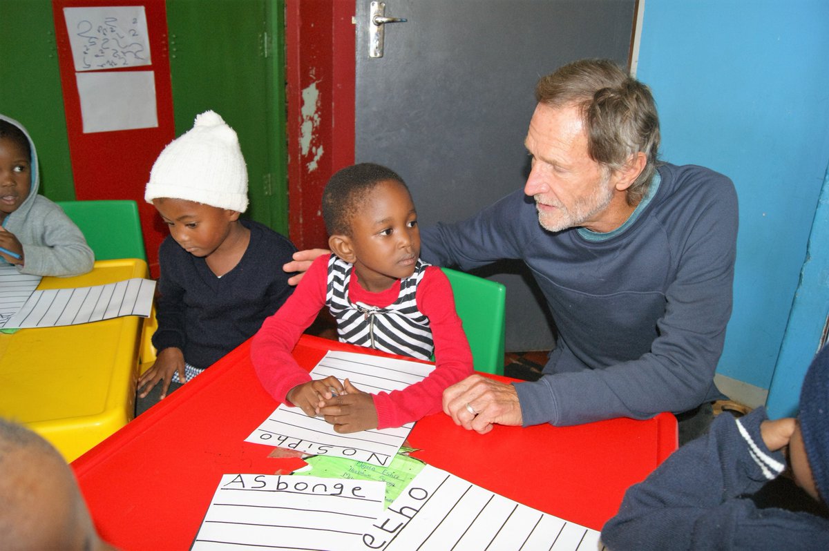 Prof Mike Cowling served #TheUltimateHumanRace for 17 years - and finished the race 40 times! #OMComradesAwards bit.ly/OMSpirit2017