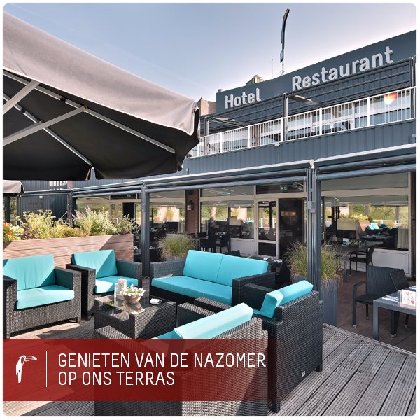Het is prachtig weer vandaag om te genieten op ons terras van een hapje of een drankje! Zou jij hier ook graag willen zitten? #vandervalk