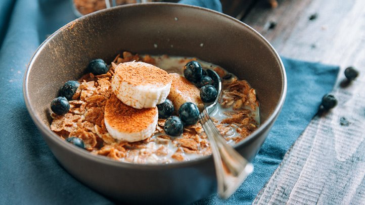EverydayHealth's tweet photo. Why you should eat before you workout: https://t.co/bfUDCO9kLW https://t.co/7zUCCgtDtx