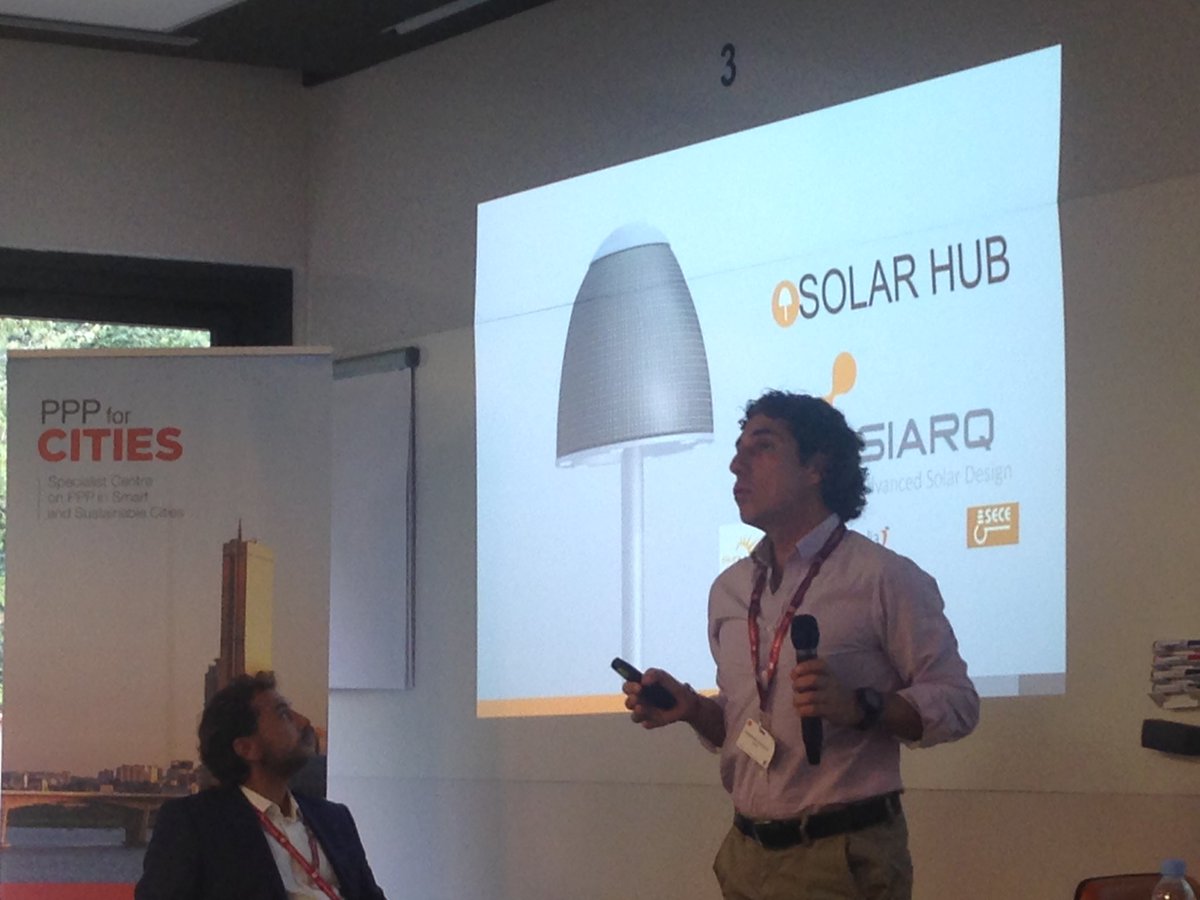 Alessandro Caviasca de #Siarq sobre nuevos modelos de negocio en #SmartCity <a href="/PPPforCities/">IESE PPP for Cities</a> <a href="/accio_cat/">ACCIÓ</a>