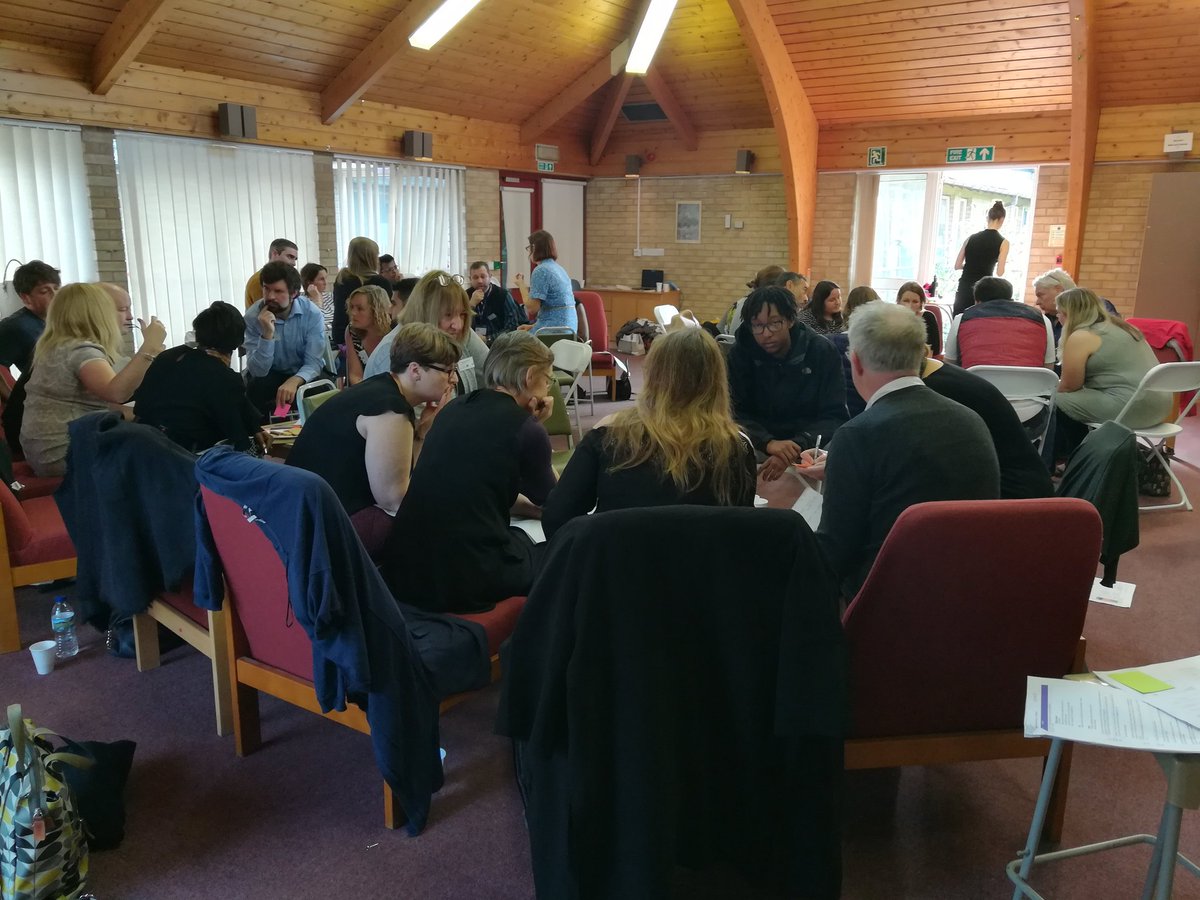 samillaiee's tweet photo. #ithrivecop extremely and exxciting to have so many #walthamforest stakeholders and #camhs ambassadors here. #jointhedots https://t.co/sVJH01HHdL