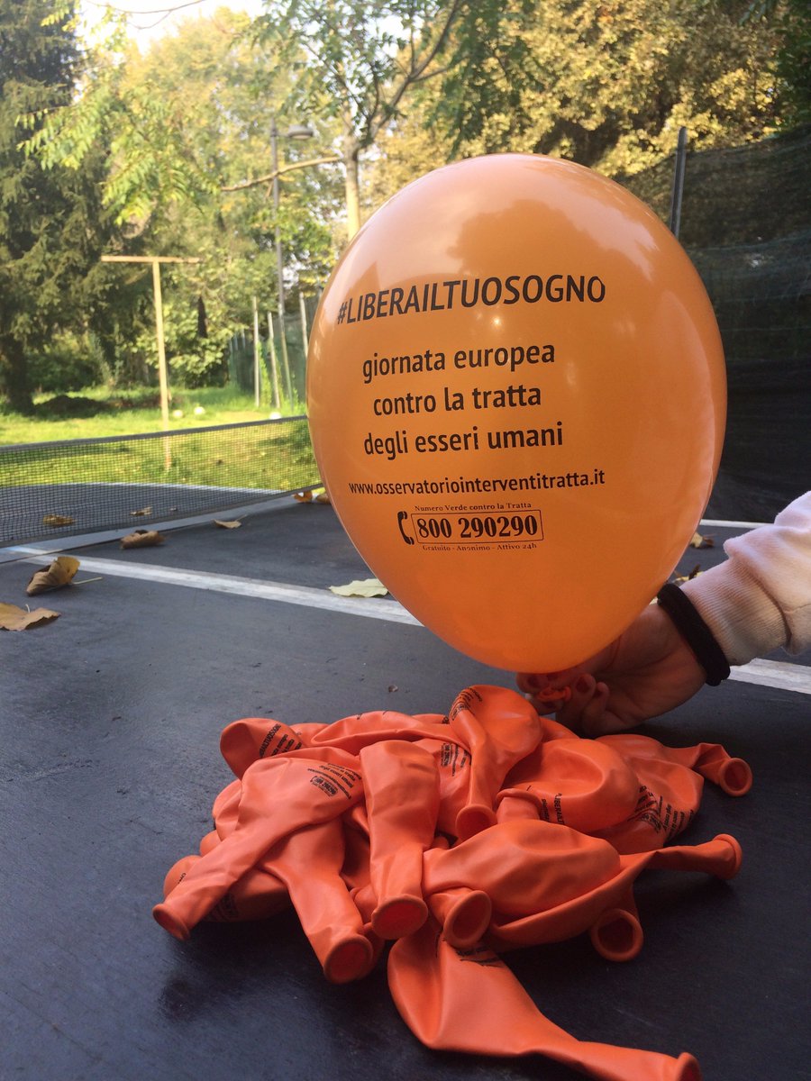 AssMIMOSA's tweet photo. Mercoledì 18 ottobre, 11° giornata europea contro la #tratta! Vi aspettiamo! Per info https://t.co/IW8YwrZUi6 #liberailtuosogno https://t.co/mcLZYjR2wr