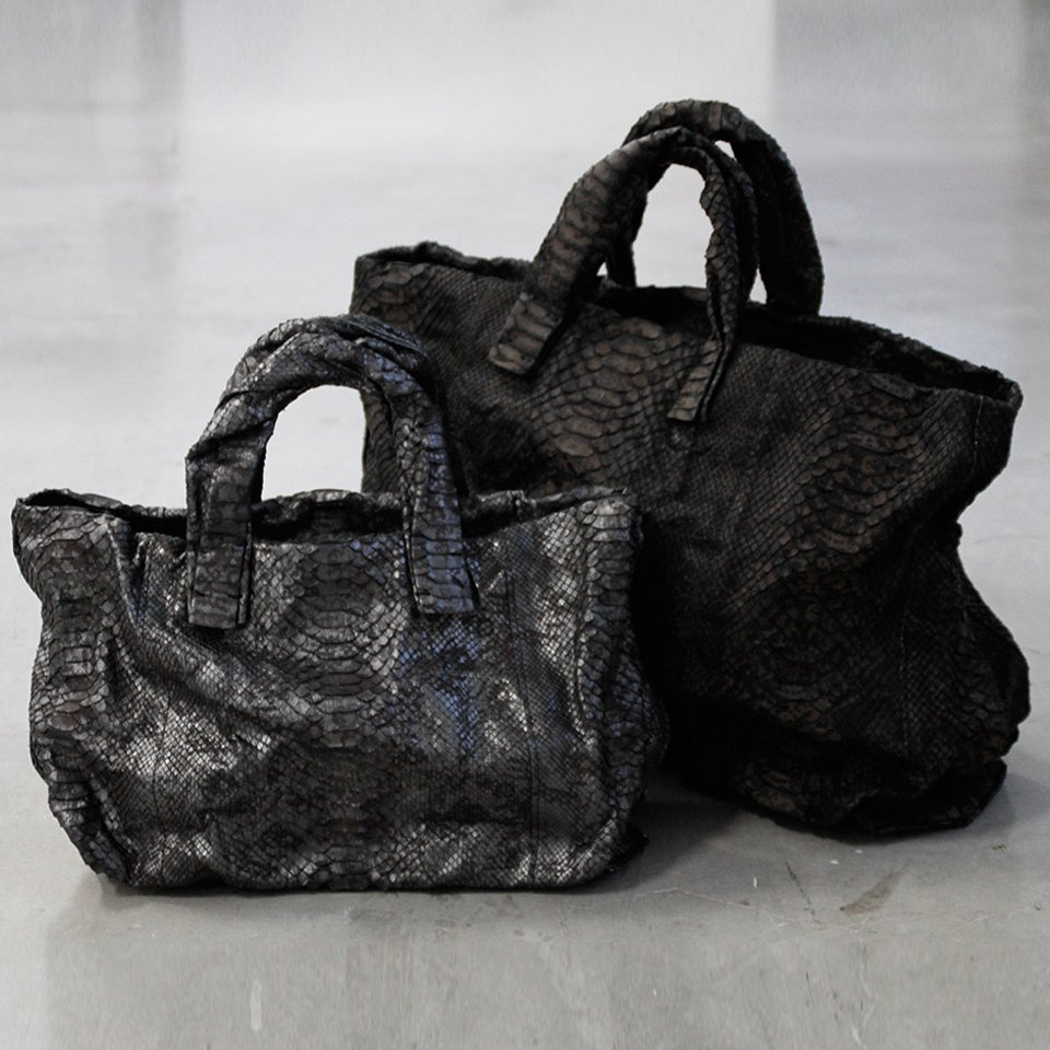 #SimonaTagliaferri #python bags: bit.ly/2g8JVqj
 We're in love!
#bag #luxury