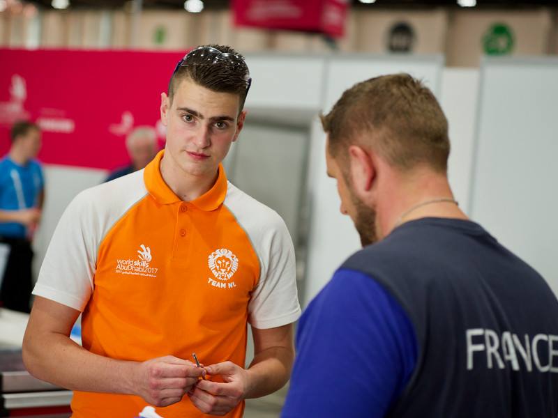 rocvantwente's tweet photo. Tweede wedstrijddag WorldSkills Abu Dhabi is in volle gang. Zie onze studenten goed bezig zijn. Toppers! #teamnl #worldskillsnl #ditismbo https://t.co/s4upuQpITF
