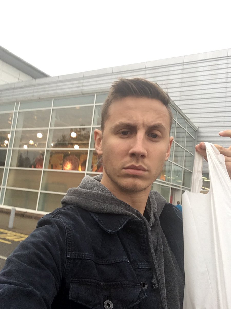 Don't freak anyone out mayte but Marksies are down to their last hummus &amp; carrot party set! We're ready for this hurricayne in North Down