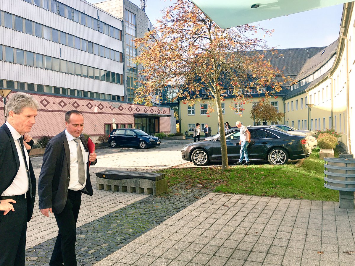BildungTH's tweet photo. Fortsetzung #Schulamt #Süd - Zuhören, Lösungen finden, Ängste abbauen #Effizienz #Schulnetz #Lehrergewinnung @HelmutHolter für #GuteSchuleTH https://t.co/RwNFltze96