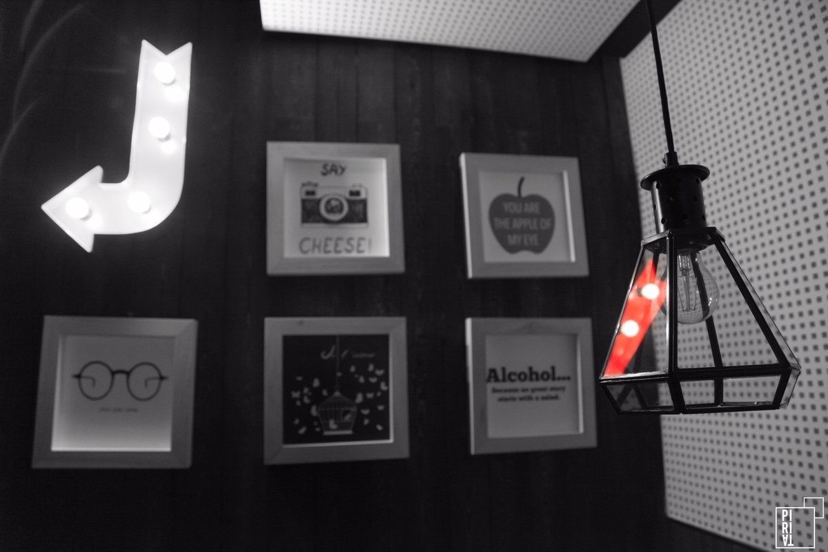 studiopirita's tweet photo. Casi es hora de #comer, ¿estáis preparados? 🍴 #Foto de la sesión que realizamos en @atoposrest para su web. #Lleida #fotografía #photoshoot https://t.co/cJwkE7Obxo