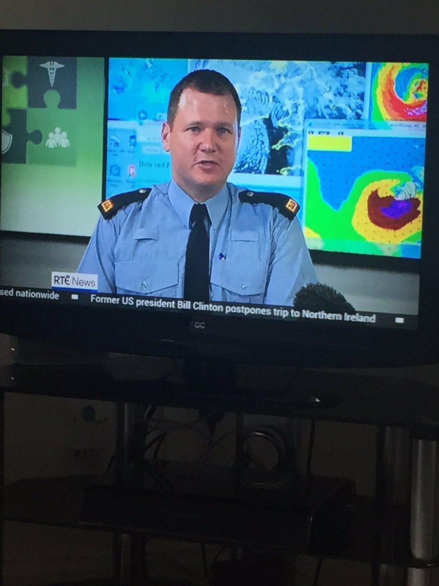 Actually Sweatin talking about the hurricane #Ophelia #gardai #staysafe