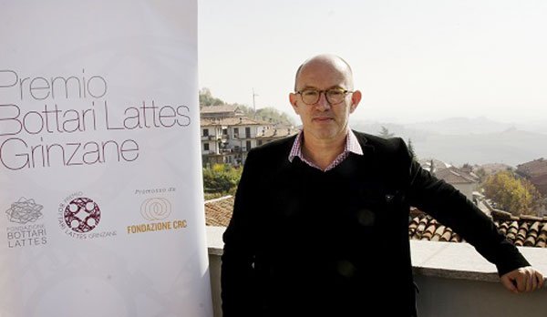 #letteratura, #LaurentMauvignier con “Intorno al mondo” #vince il #Premio #BottariLattesGrinzane 2017, viacialdini.it/cultura/premio…