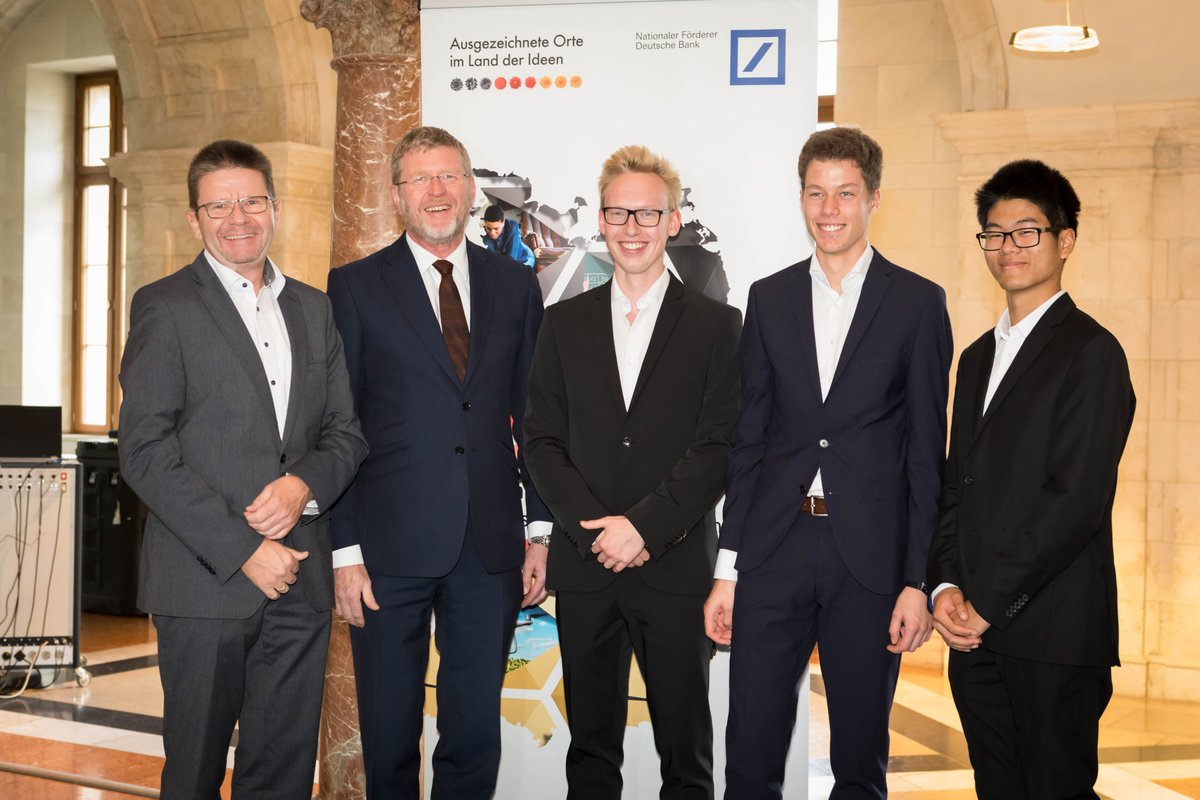 SelectCodeUG's tweet image. #StandBye @ Bayerische Staatskanzlei - thank you for the great welcome, Dr. Marcel Huber! @Land_der_Ideen