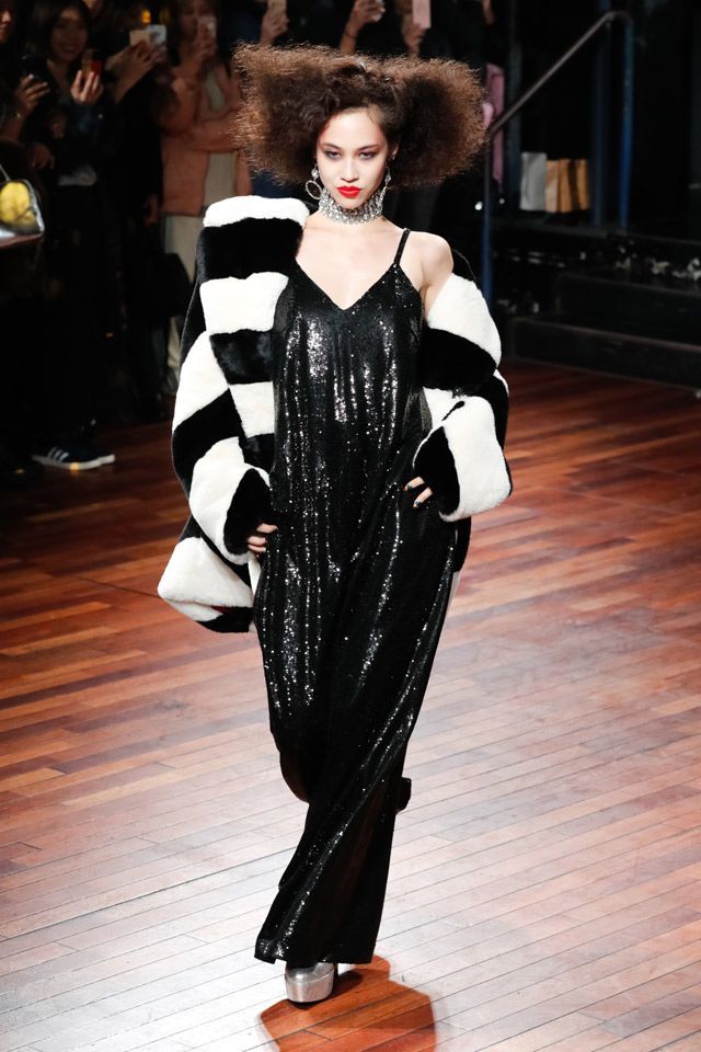 Vogue Japan در توییتر 今 この東京ブランドが面白い アマゾン ファッション ウィーク東京 の見どころを早わかり Sacai Undercoverによる 凱旋ショー も T Co Ha85lutpbl Afwt