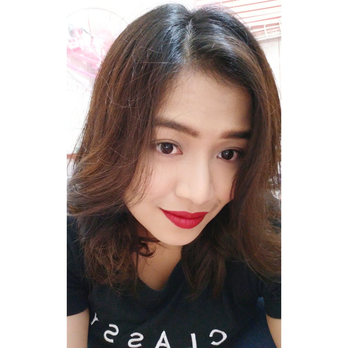 iamkidvalentine's tweet photo. Work, events and meetings! Yeah,a long week ahead! Excited! 😀 #KidValentine #Selfie https://t.co/cY8x3zVfbx