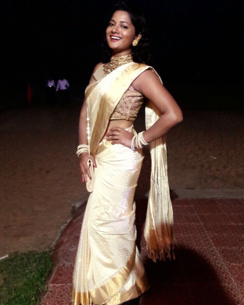 worldcinema1000's tweet photo. @mathumila10 #mathumila cute https://t.co/3FgmsggAxx