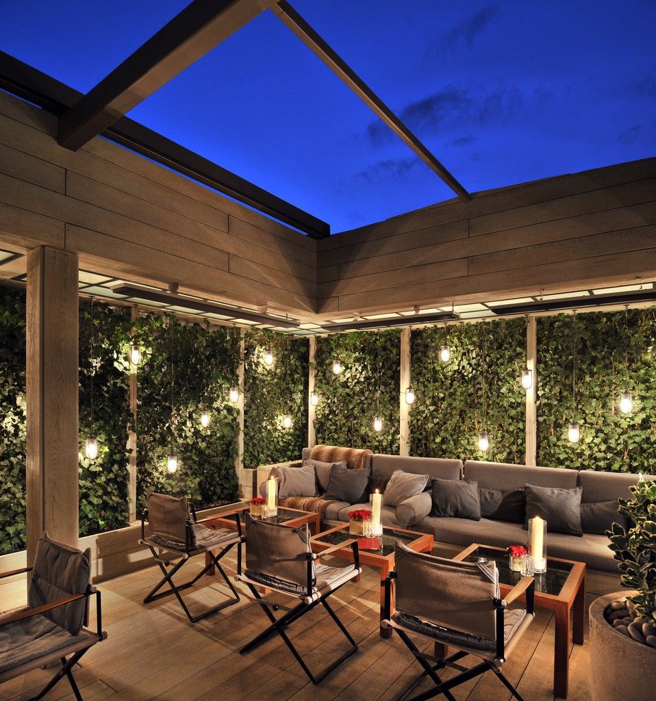 BehindEveryBoss's tweet photo. Looking for somewhere special for your #christmasparty ? The Hari is perfect for drinks &amp; canapés  https://t.co/TxQgSXcDUW https://t.co/gZ3W82V3tt