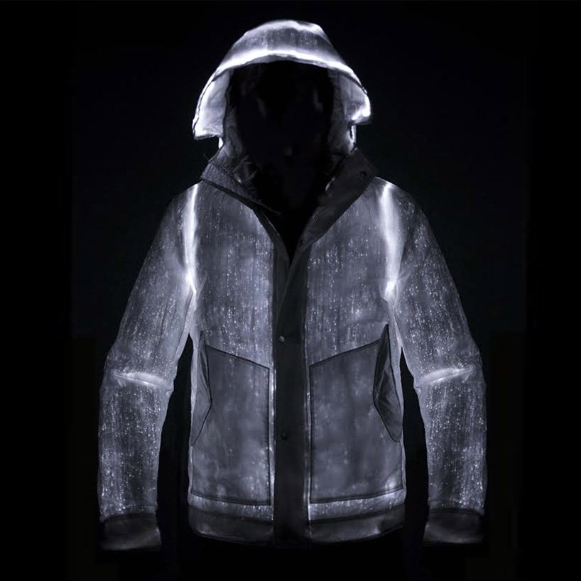 This LED jacket created by Nemen integrates optical fibers woven within the fabric, to create a lighting system!

#HerminLED #Nemen