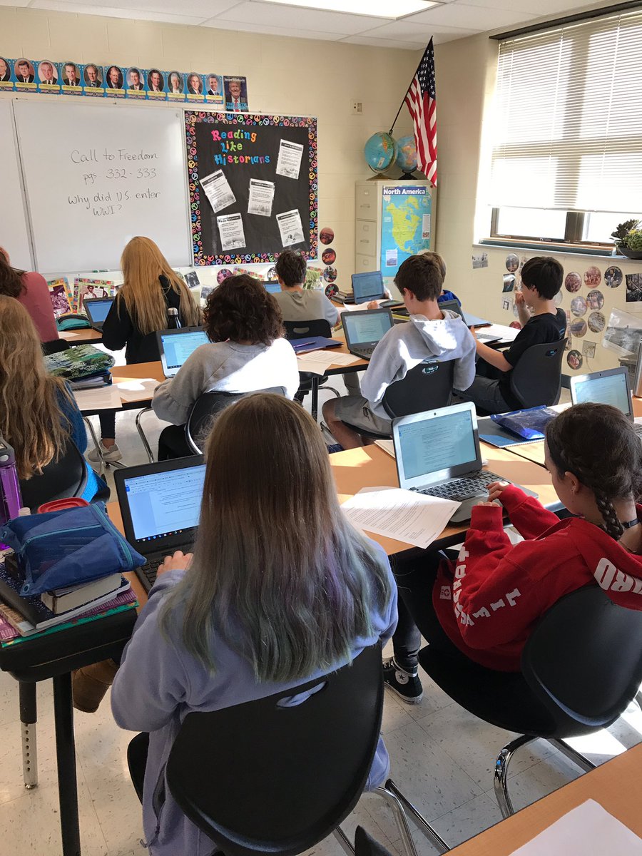 SnellTeach's tweet photo. Why DID the U.S. enter WWI? Team 8-2 decides for itself after analyzing 4 sources! #thatsrotolo #101alag https://t.co/mg4PgovcBK